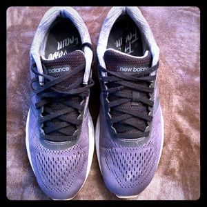 New Balance Arishi Running Shoes.